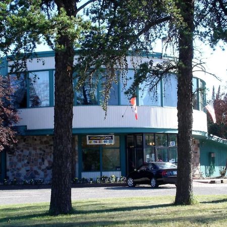 Falcon Lake Hotel Luaran gambar