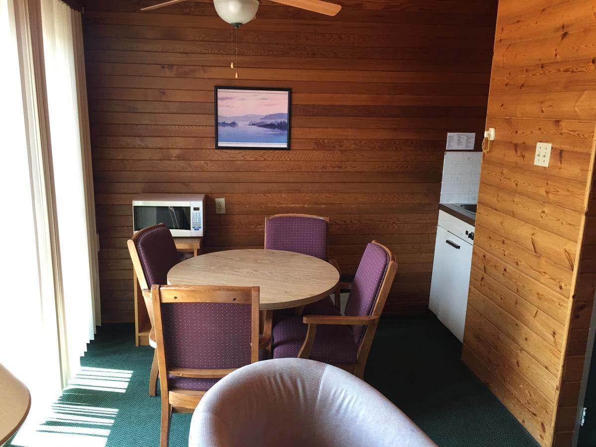 Falcon Lake Hotel Luaran gambar