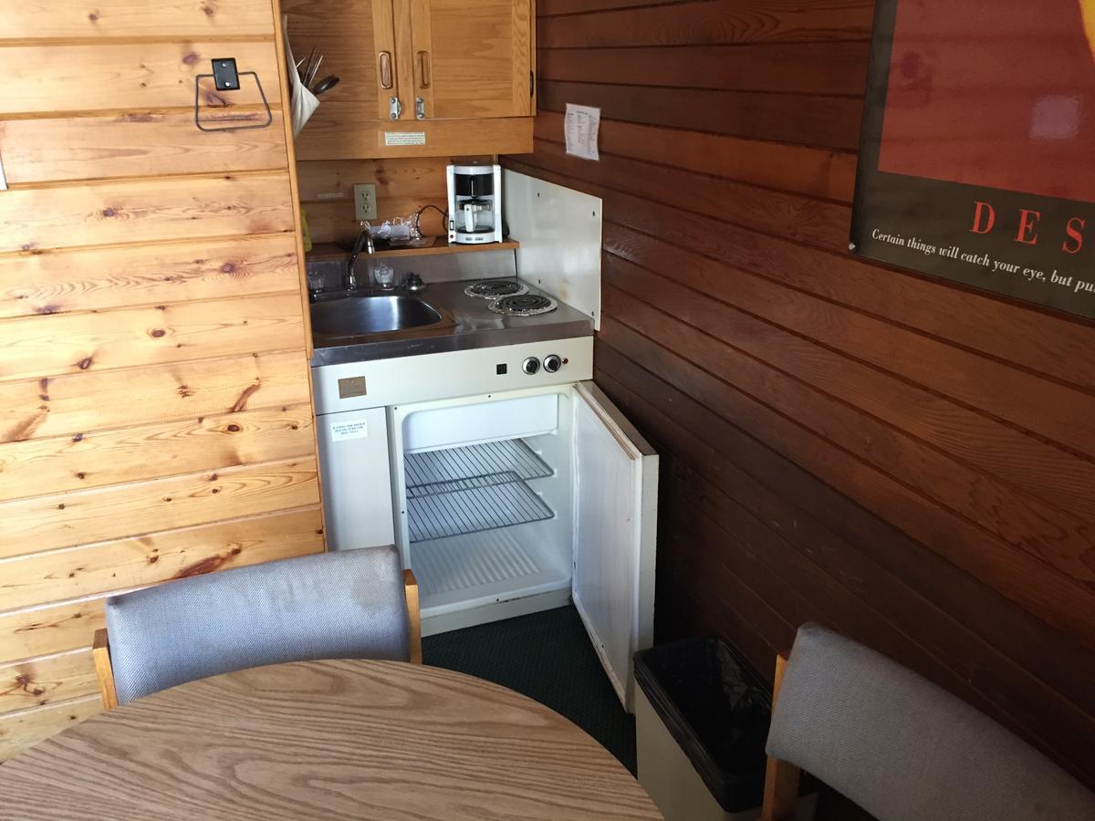 Falcon Lake Hotel Luaran gambar