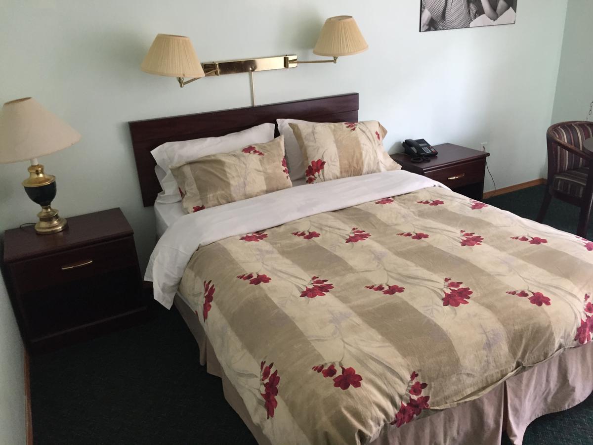 Falcon Lake Hotel Luaran gambar