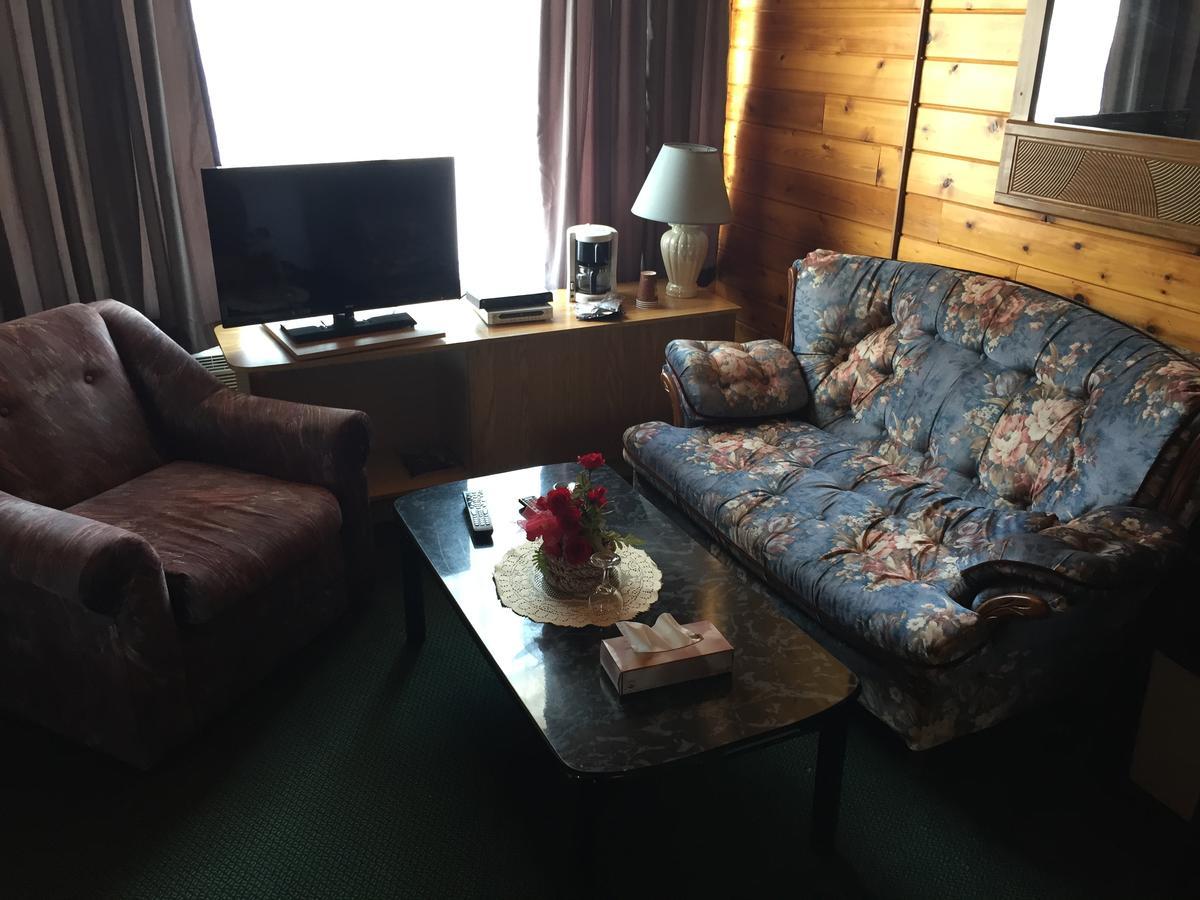 Falcon Lake Hotel Luaran gambar