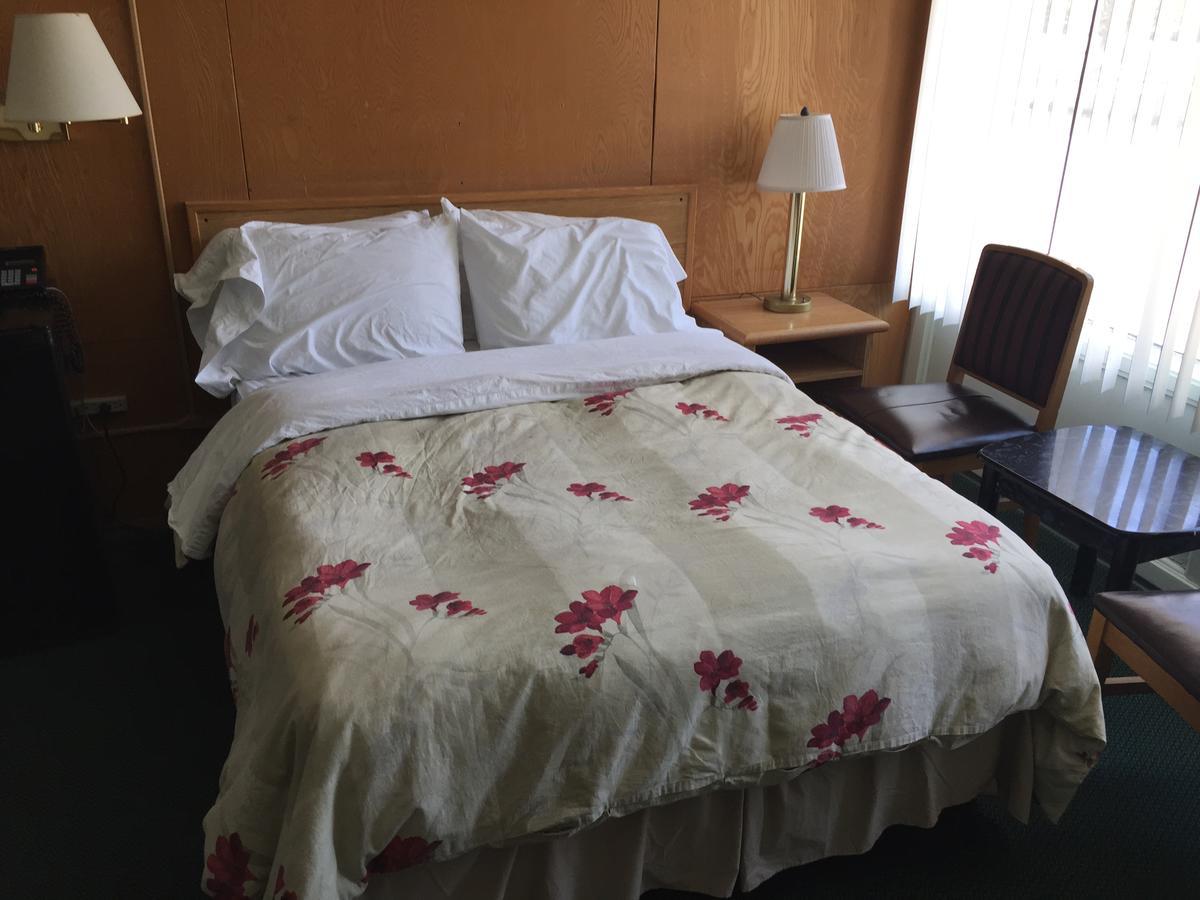 Falcon Lake Hotel Luaran gambar