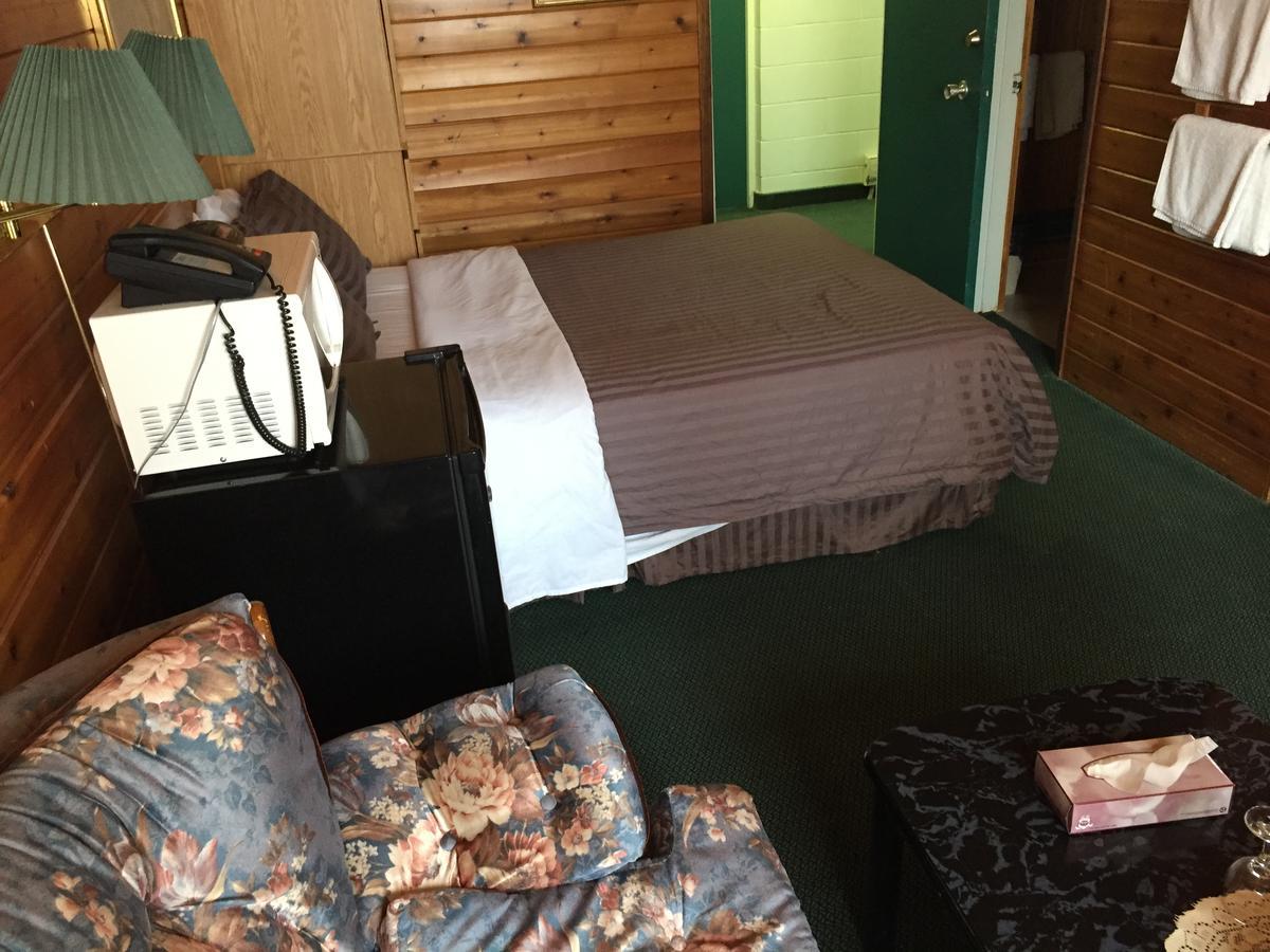 Falcon Lake Hotel Luaran gambar