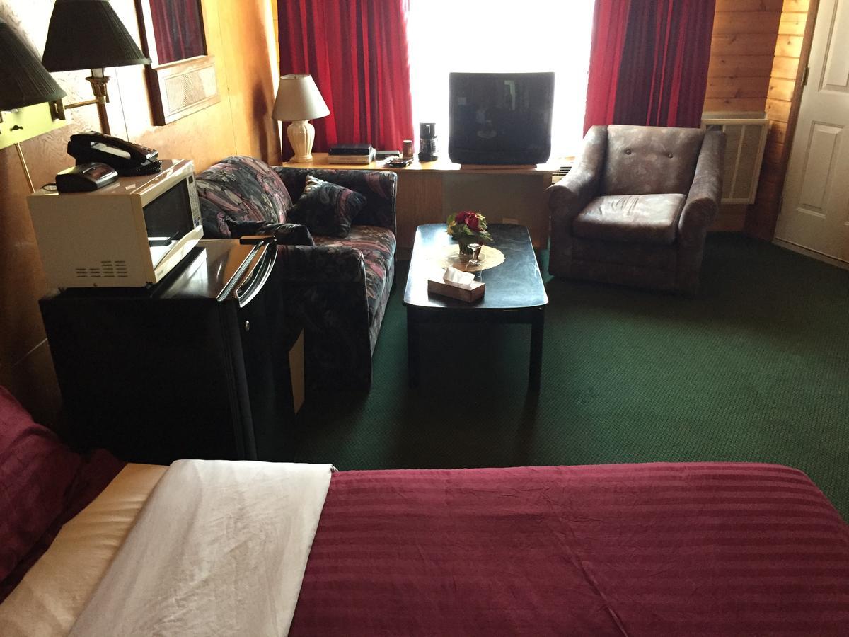 Falcon Lake Hotel Luaran gambar