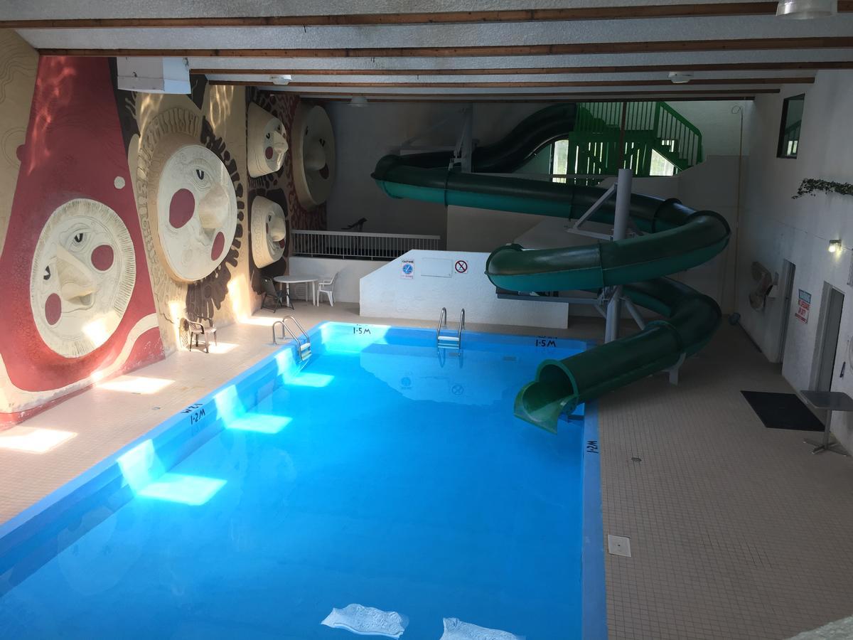 Falcon Lake Hotel Luaran gambar